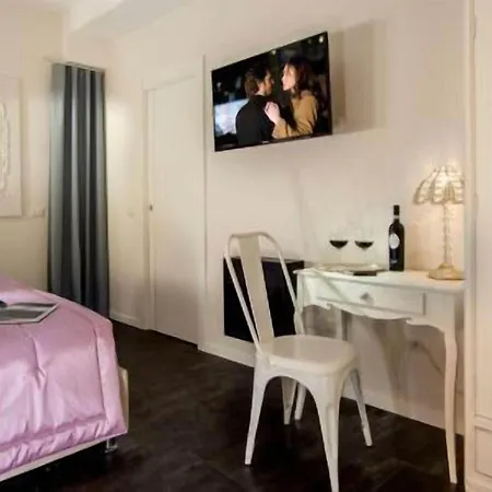 Visits Πανσιόν 4*