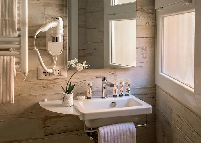 Visits Konukevi Roma