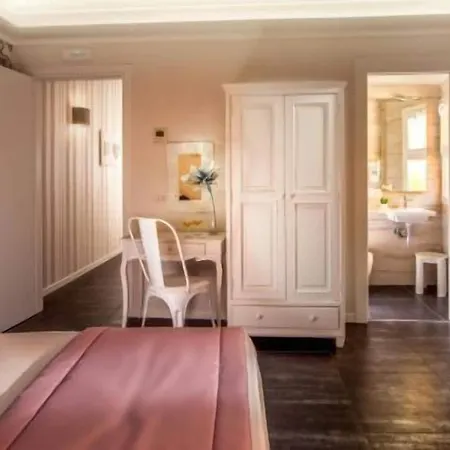 Πανσιόν Visits