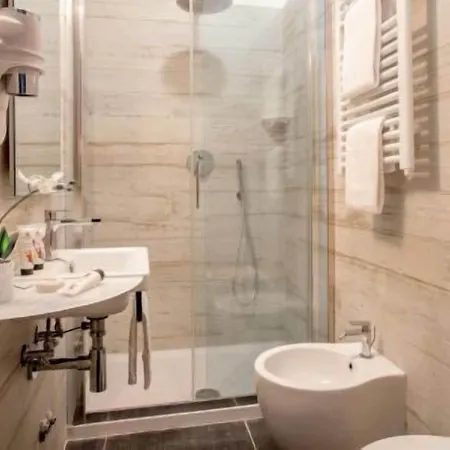 Πανσιόν Visits