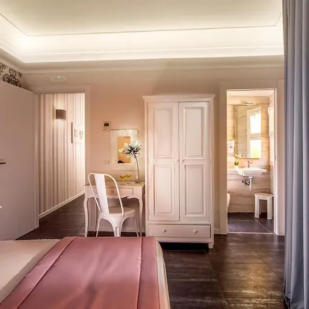 Πανσιόν Visits 4*